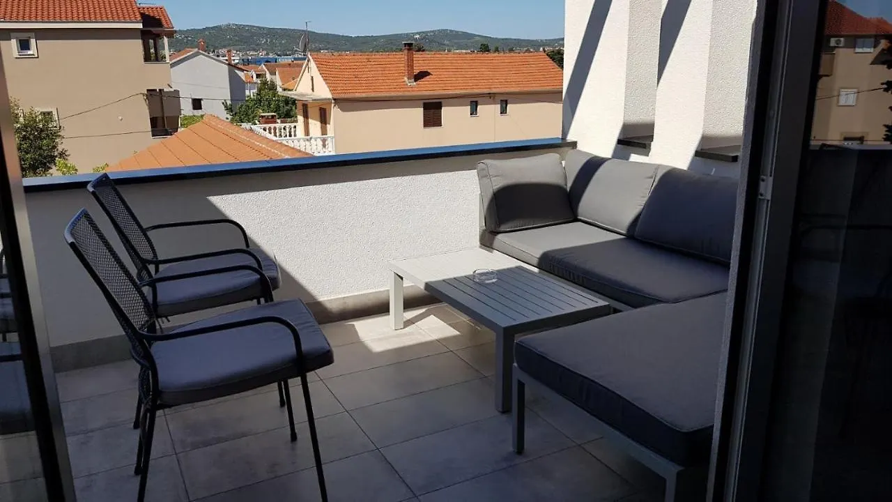 Apartments Star With Pool Biograd Na Moru