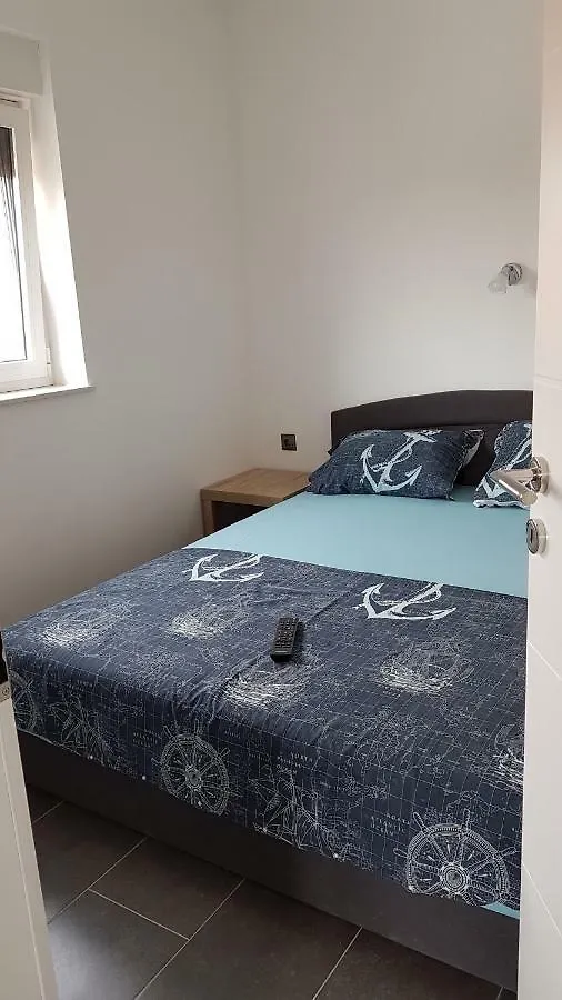 Apartments Star With Pool Biograd Na Moru