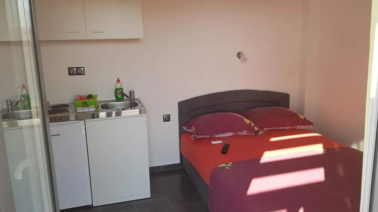 Apartments Star With Pool Biograd Na Moru