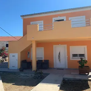 Petra Apartment